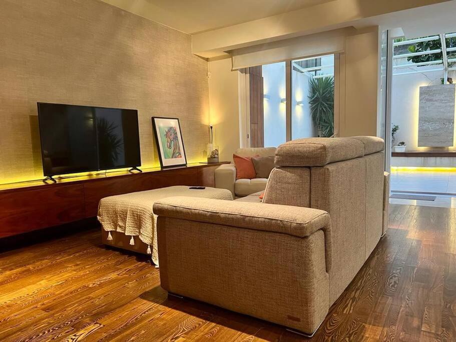 Pembroke St Julians Luxury, Comfort, Location Extérieur photo