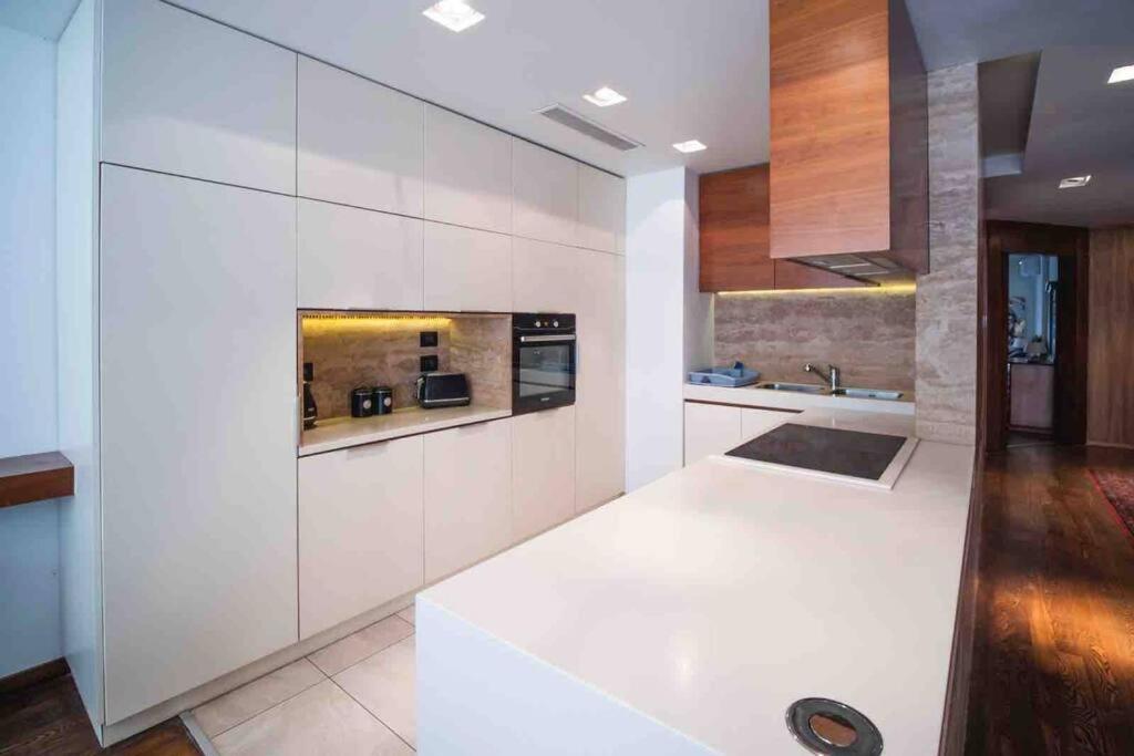 Pembroke St Julians Luxury, Comfort, Location Extérieur photo